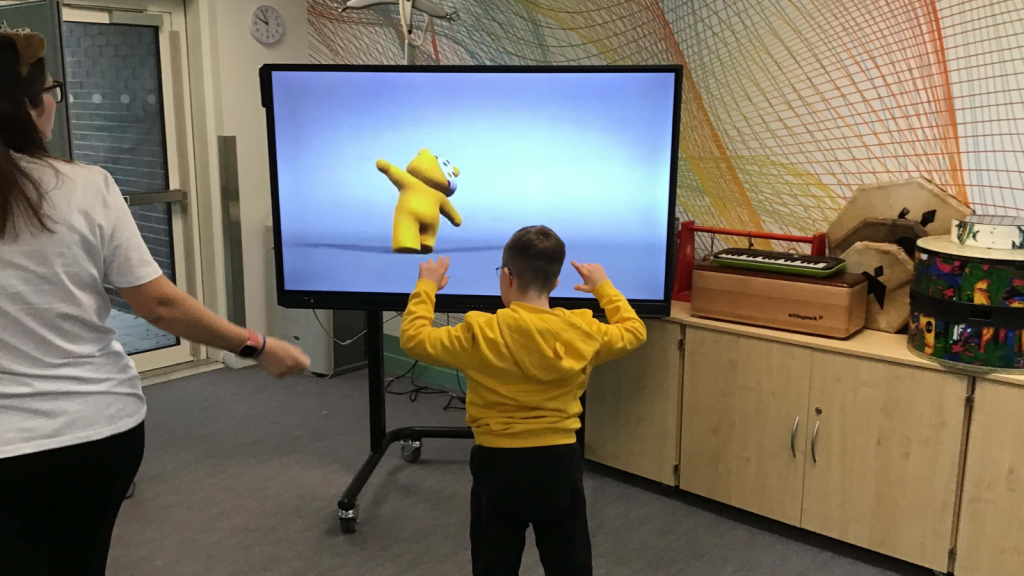 Beatlie School empowers student independence with ActivPanel LX